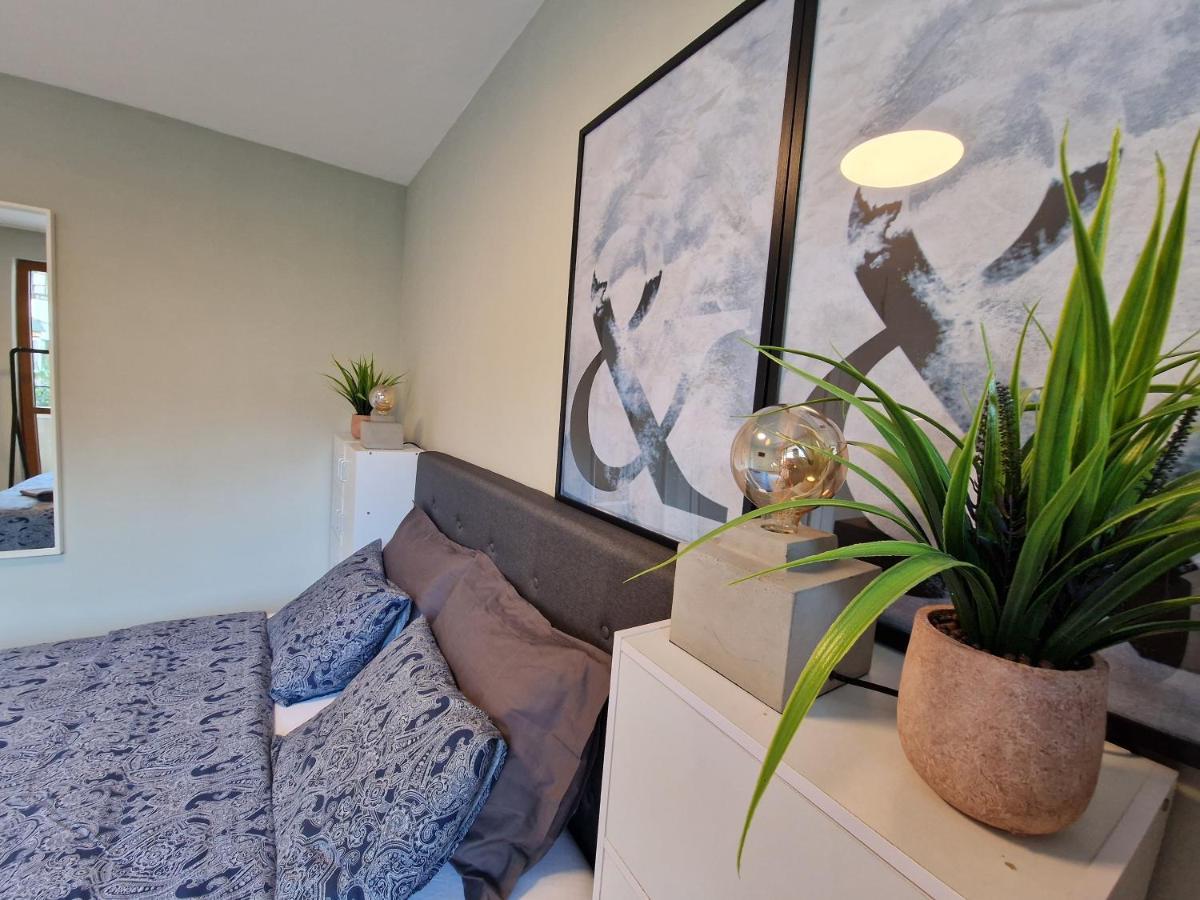 Marsselis Luxe Port Apartment Varna Ngoại thất bức ảnh