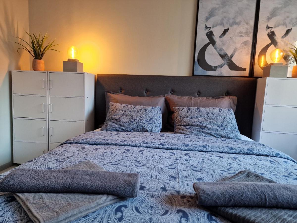 Marsselis Luxe Port Apartment Varna Ngoại thất bức ảnh