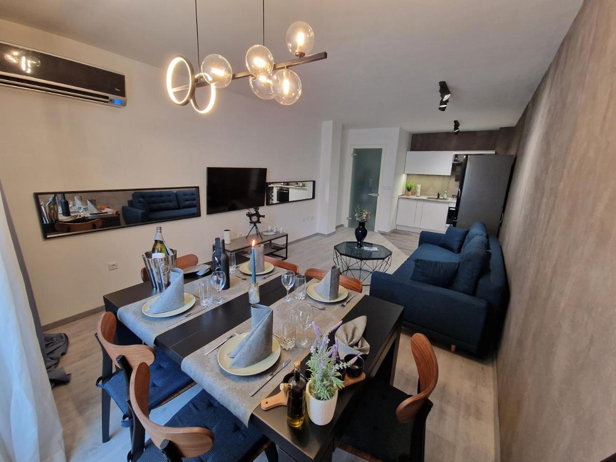 Marsselis Luxe Port Apartment Varna Ngoại thất bức ảnh